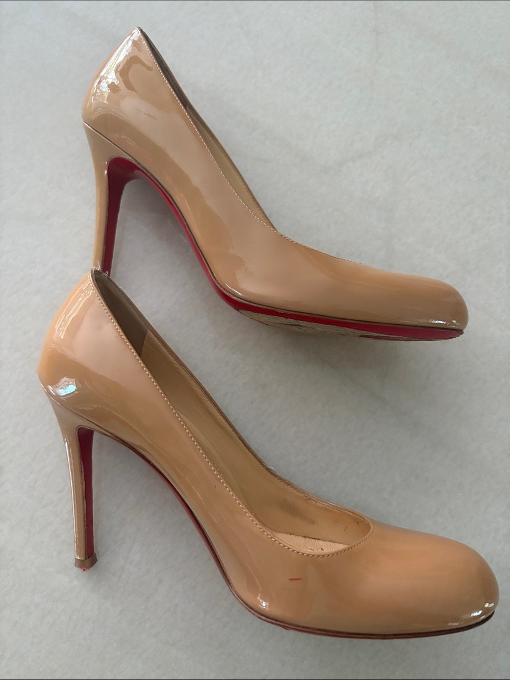 Christian Louboutin Dolly 85 Patent Pump in Nude - Picture 3 of 10